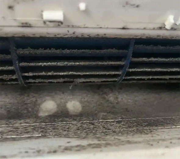 孟村空调吹的风有股烧焦味是怎么回事